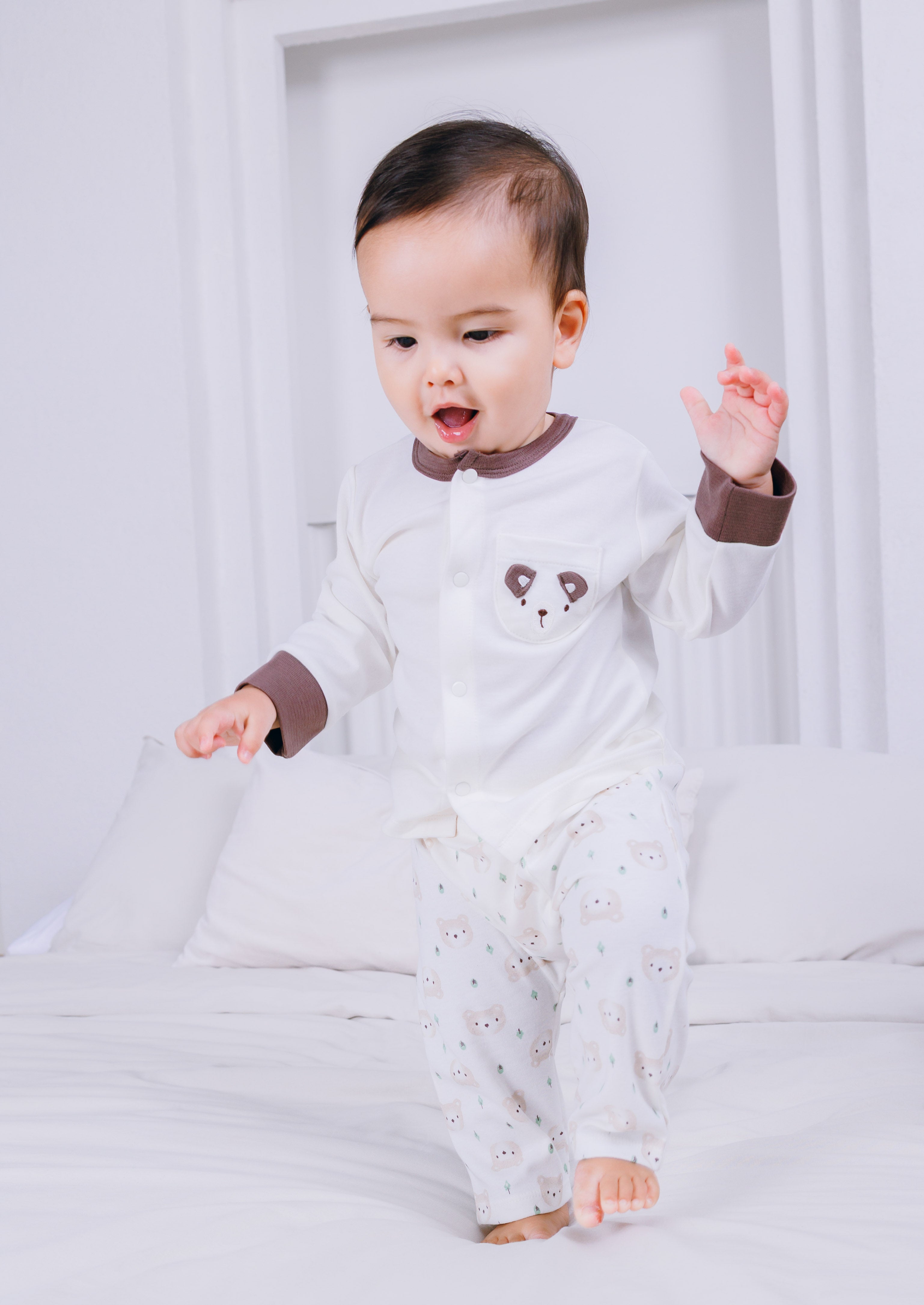 Cap, Cardigan & Diaper Pants (3 Piece Set)