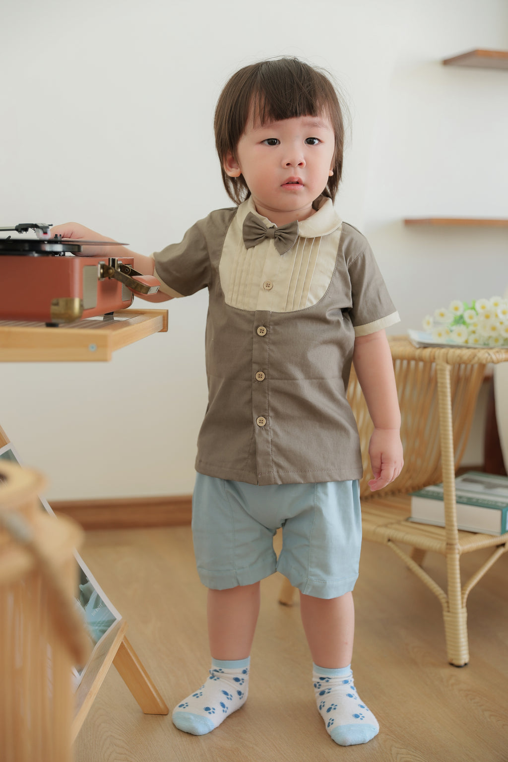 Shirt & Shorts (2 Piece Set)