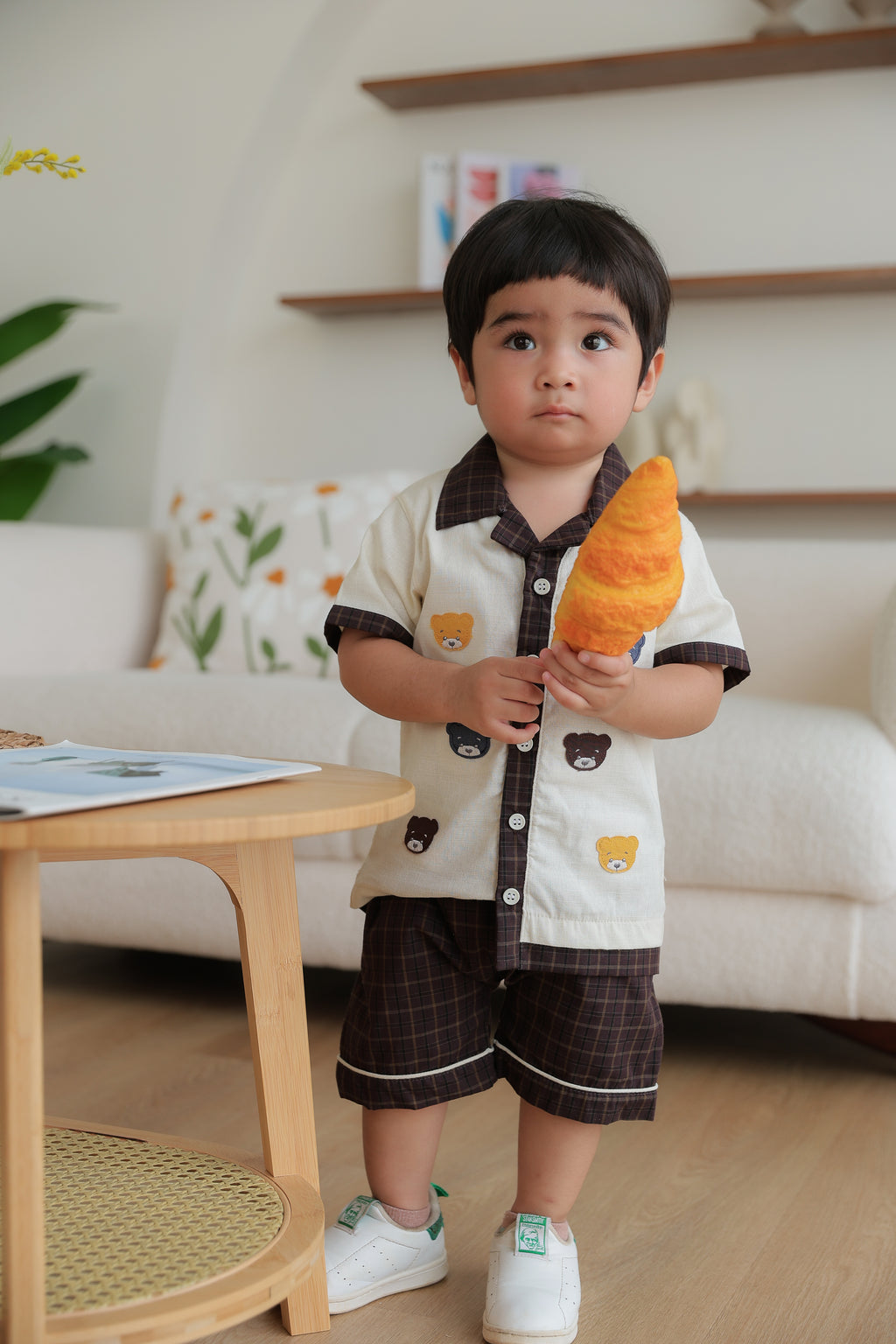 Shirt & Shorts (2 Piece Set)