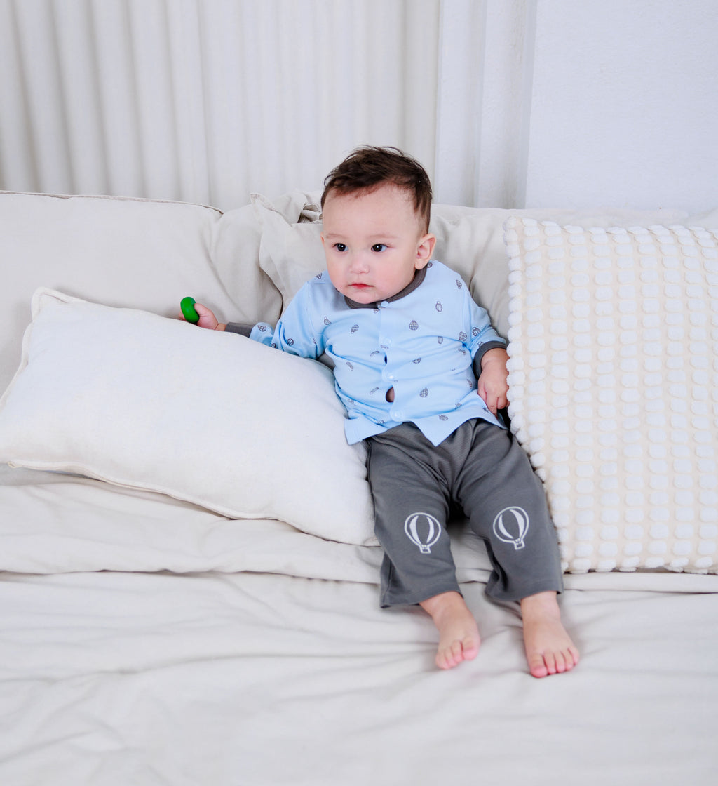 Cap, Cardigan & Diaper Pants (3 Piece Set)